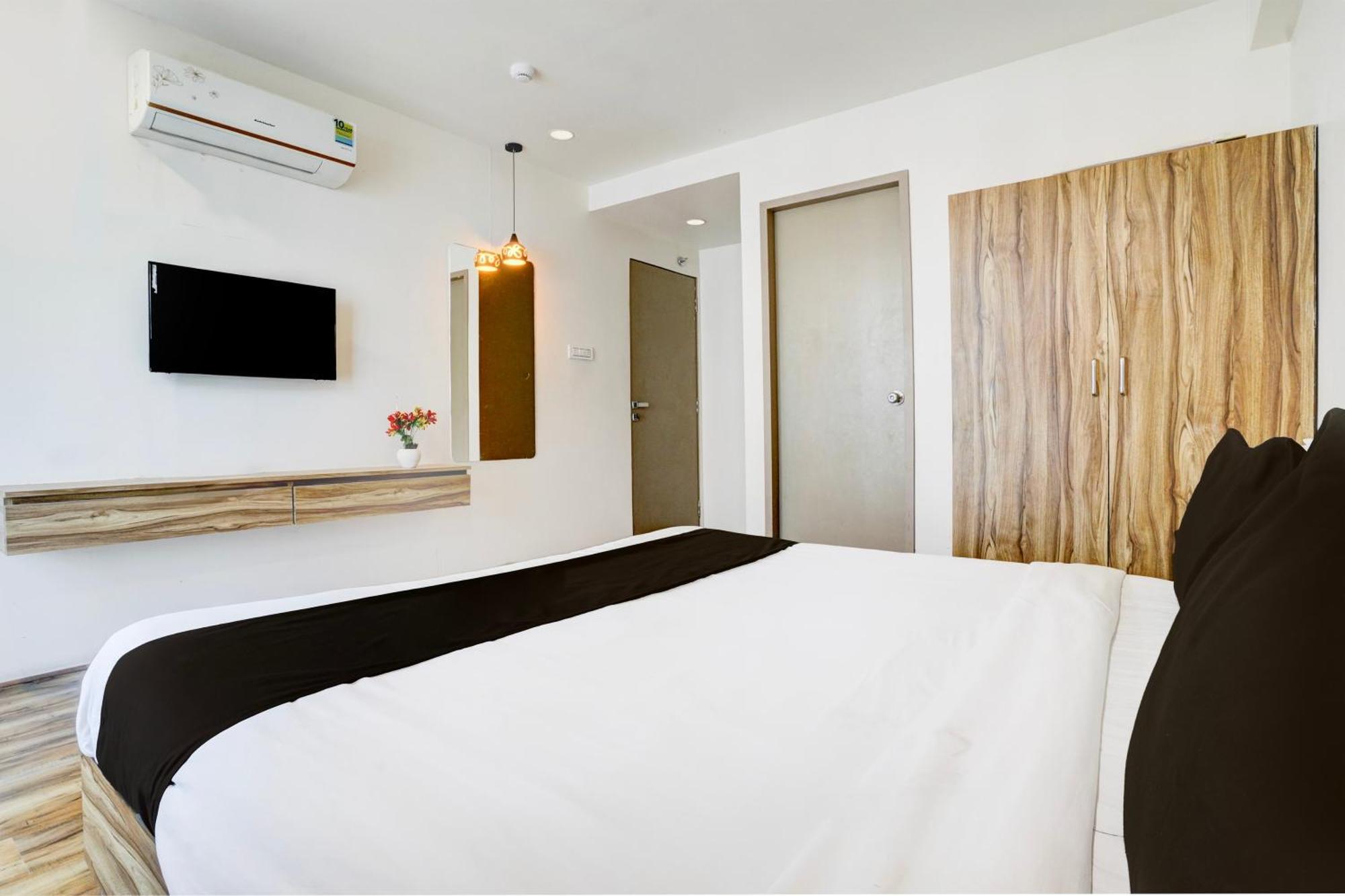 Super Collection O Vesu Surat Formerly Hotel Signature Ngoại thất bức ảnh
