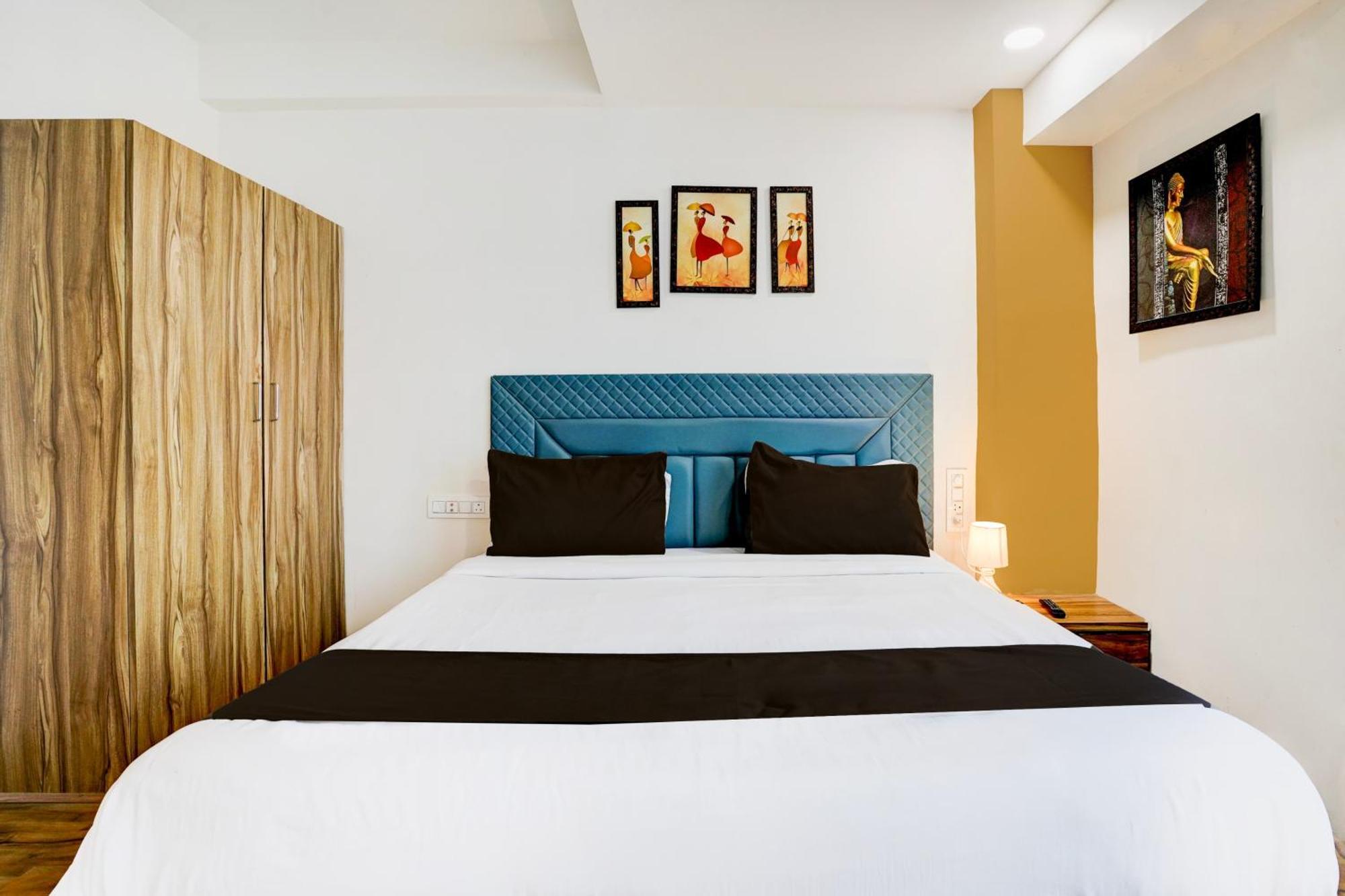 Super Collection O Vesu Surat Formerly Hotel Signature Ngoại thất bức ảnh